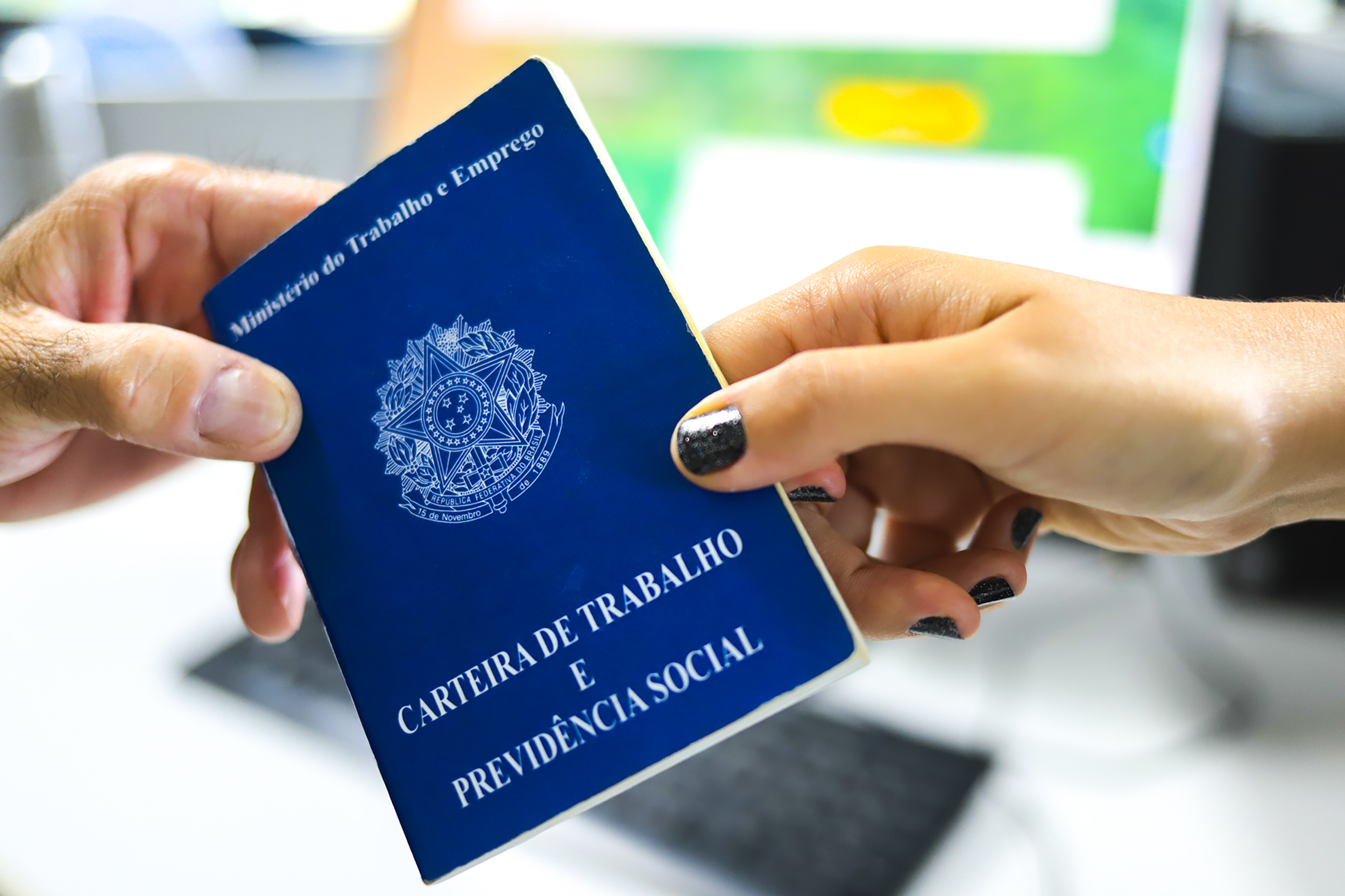 Santa Bárbara disponibiliza 778 vagas de emprego nesta segunda-feira