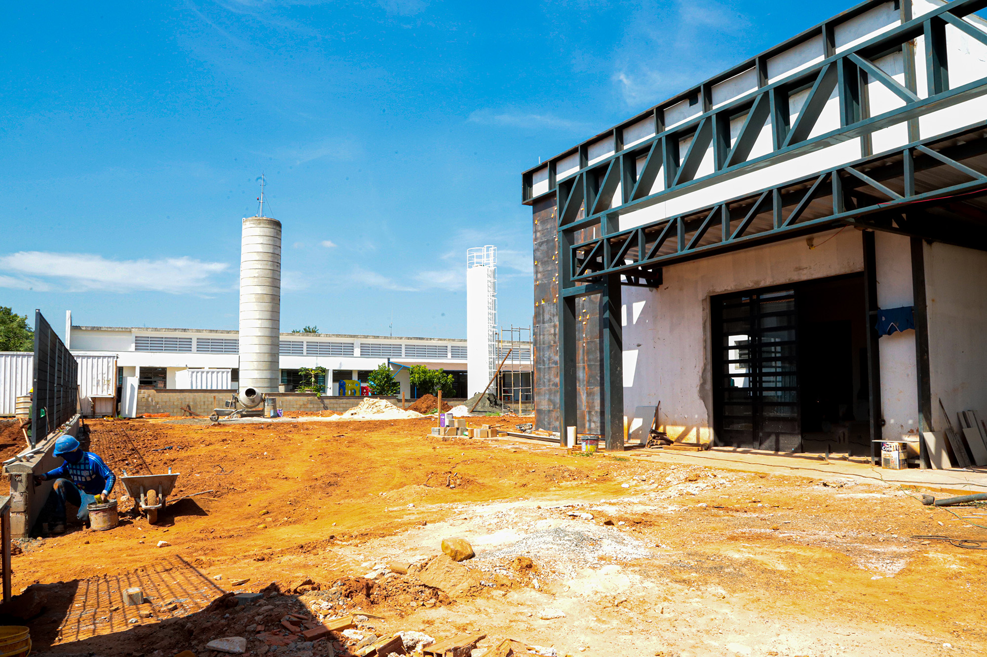 ​Segue a construção do Novo Complexo Regional de Saúde do Jardim Pérola